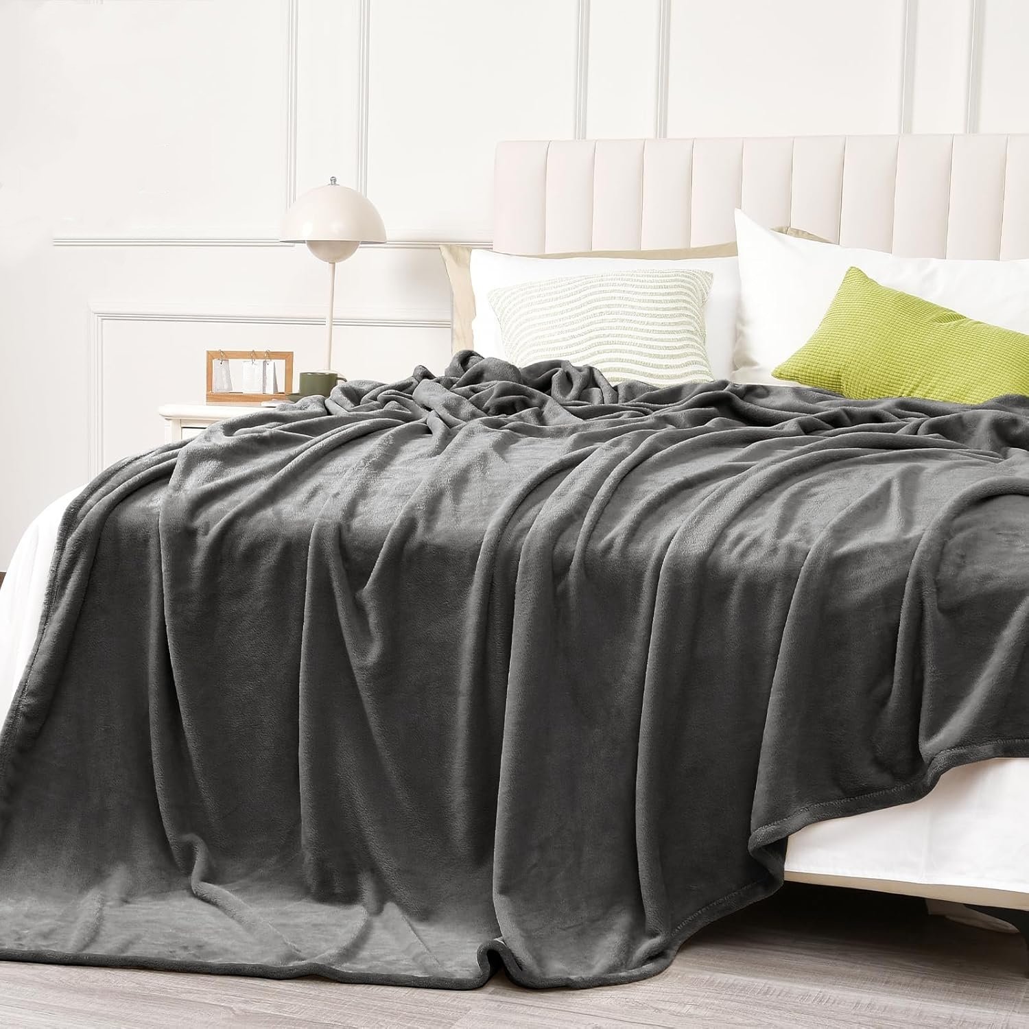 BLANKET  BL106  Premium Durable Luxury Cheap Flannel Blanket Comfortable Polyester Soft Dark Grey Throw Blanket for Home Hotel Travel